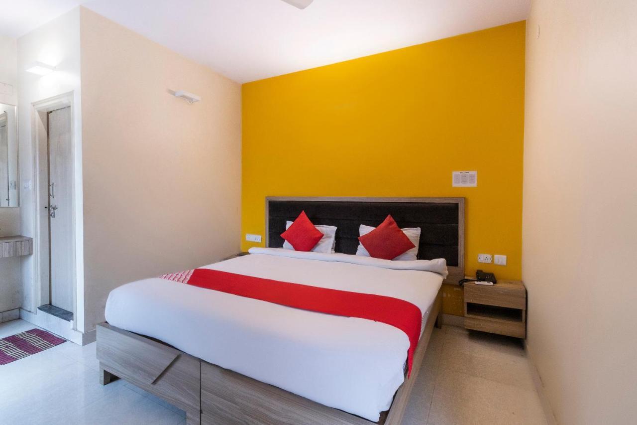 Hotel O Golden Inn Near Cubbon Park Бенґалуру Екстер'єр фото