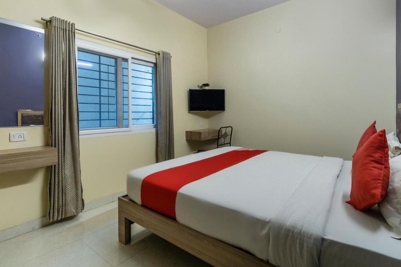 Hotel O Golden Inn Near Cubbon Park Бенґалуру Екстер'єр фото