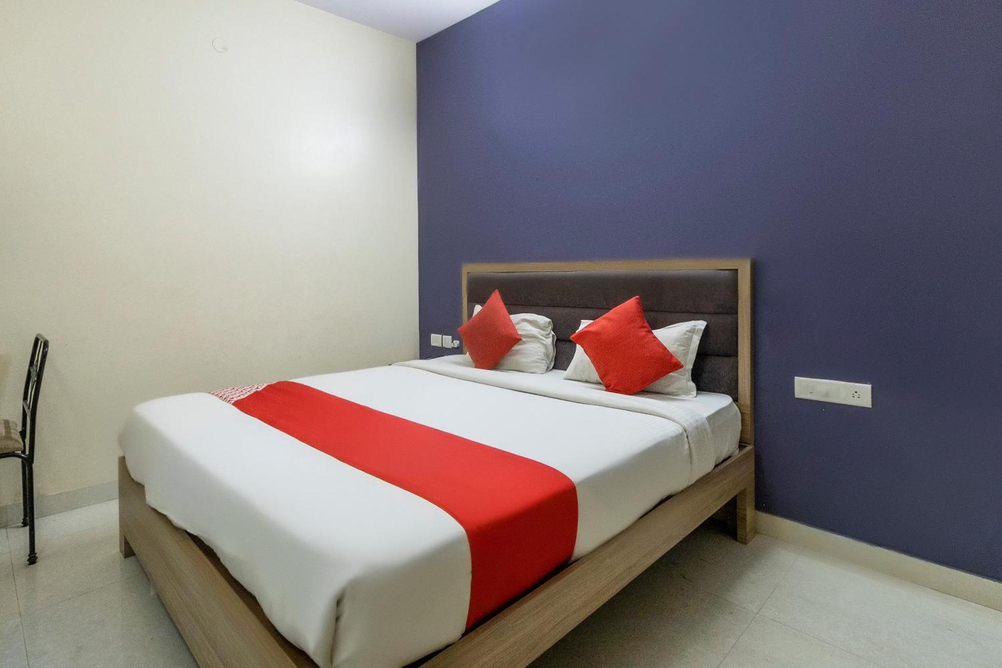 Hotel O Golden Inn Near Cubbon Park Бенґалуру Екстер'єр фото