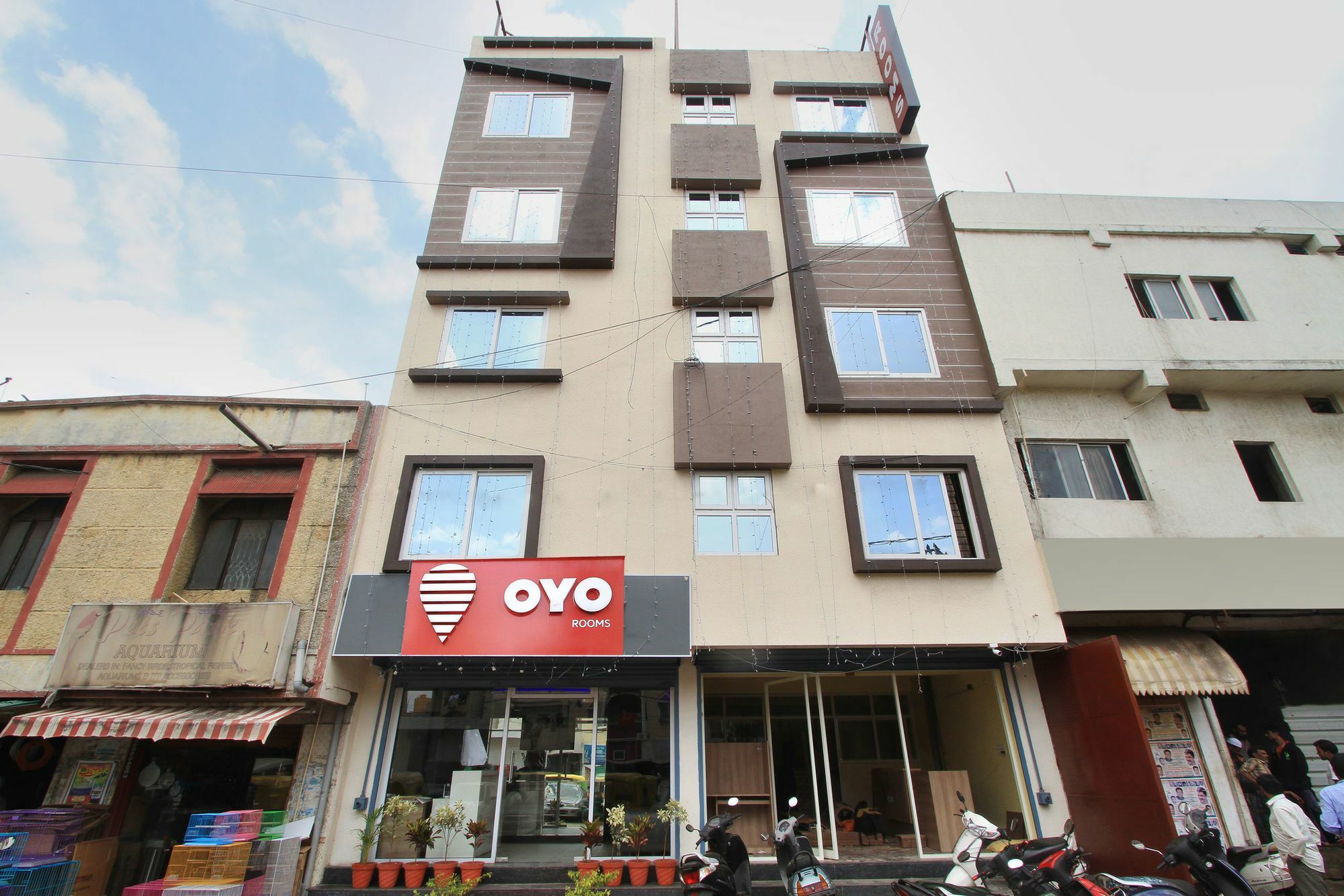 Hotel O Golden Inn Near Cubbon Park Бенґалуру Екстер'єр фото